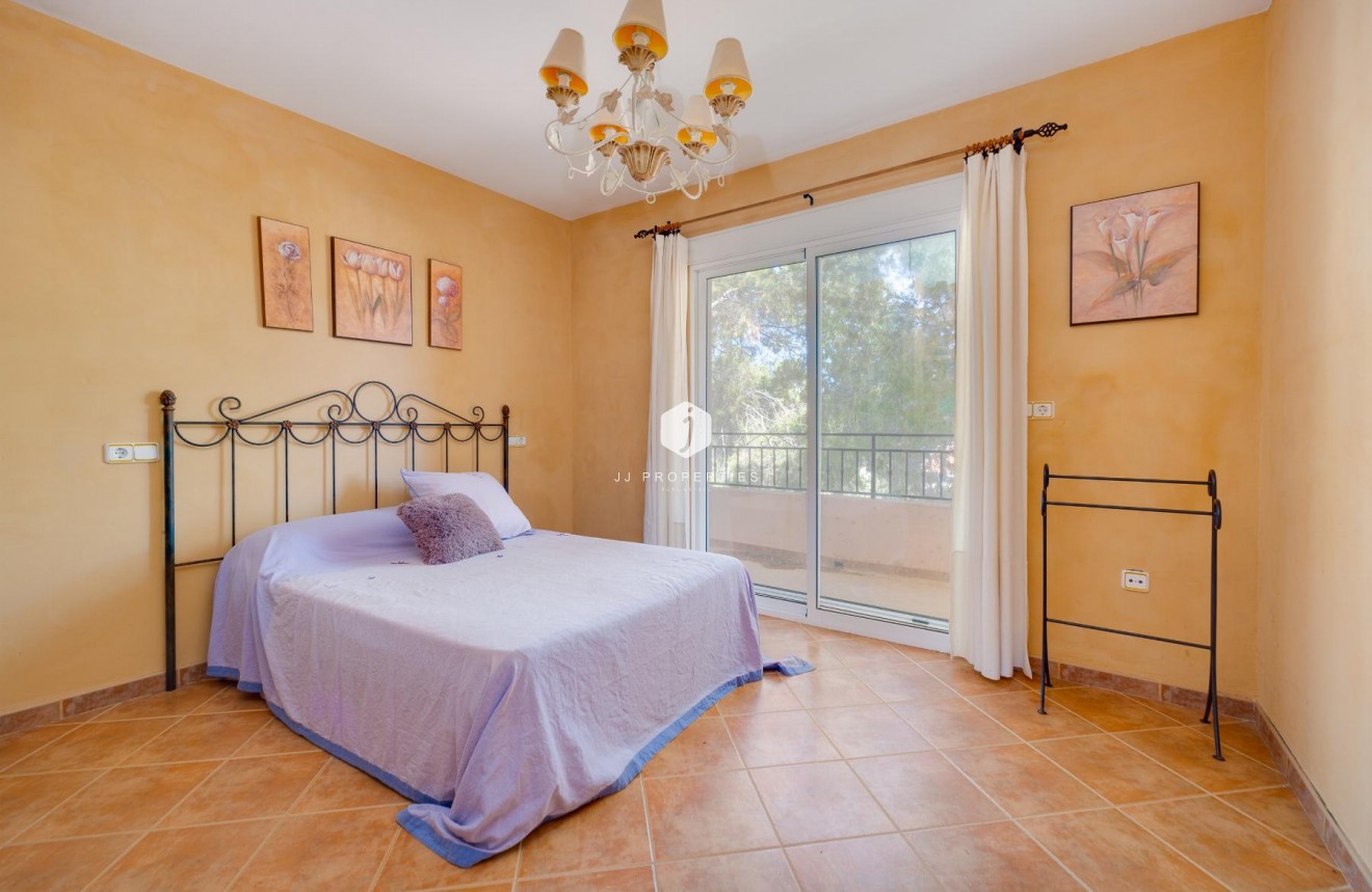 Resale - Villa -
San Miguel de Salinas - Inland