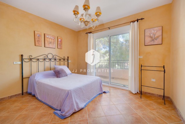 Resale - Villa -
San Miguel de Salinas - Inland