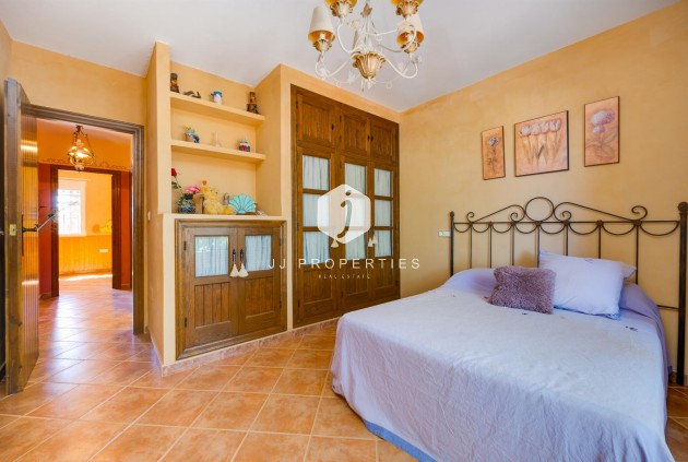 Resale - Villa -
San Miguel de Salinas - Inland