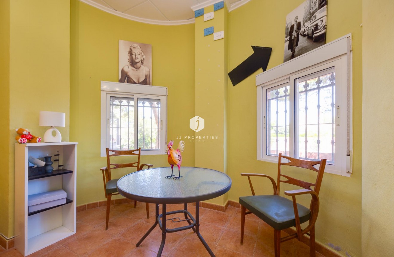 Resale - Villa -
San Miguel de Salinas - Inland
