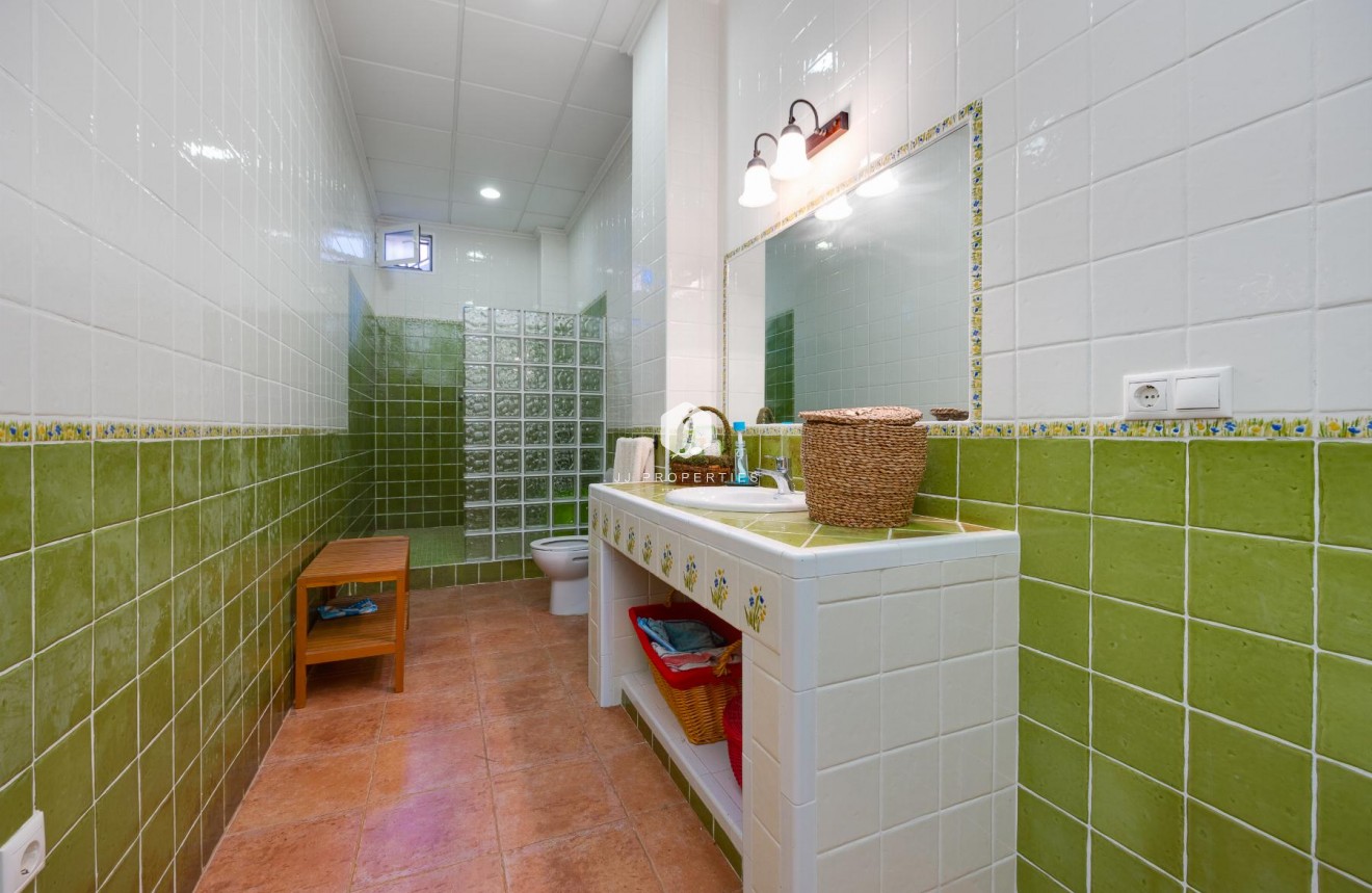 Resale - Villa -
San Miguel de Salinas - Inland