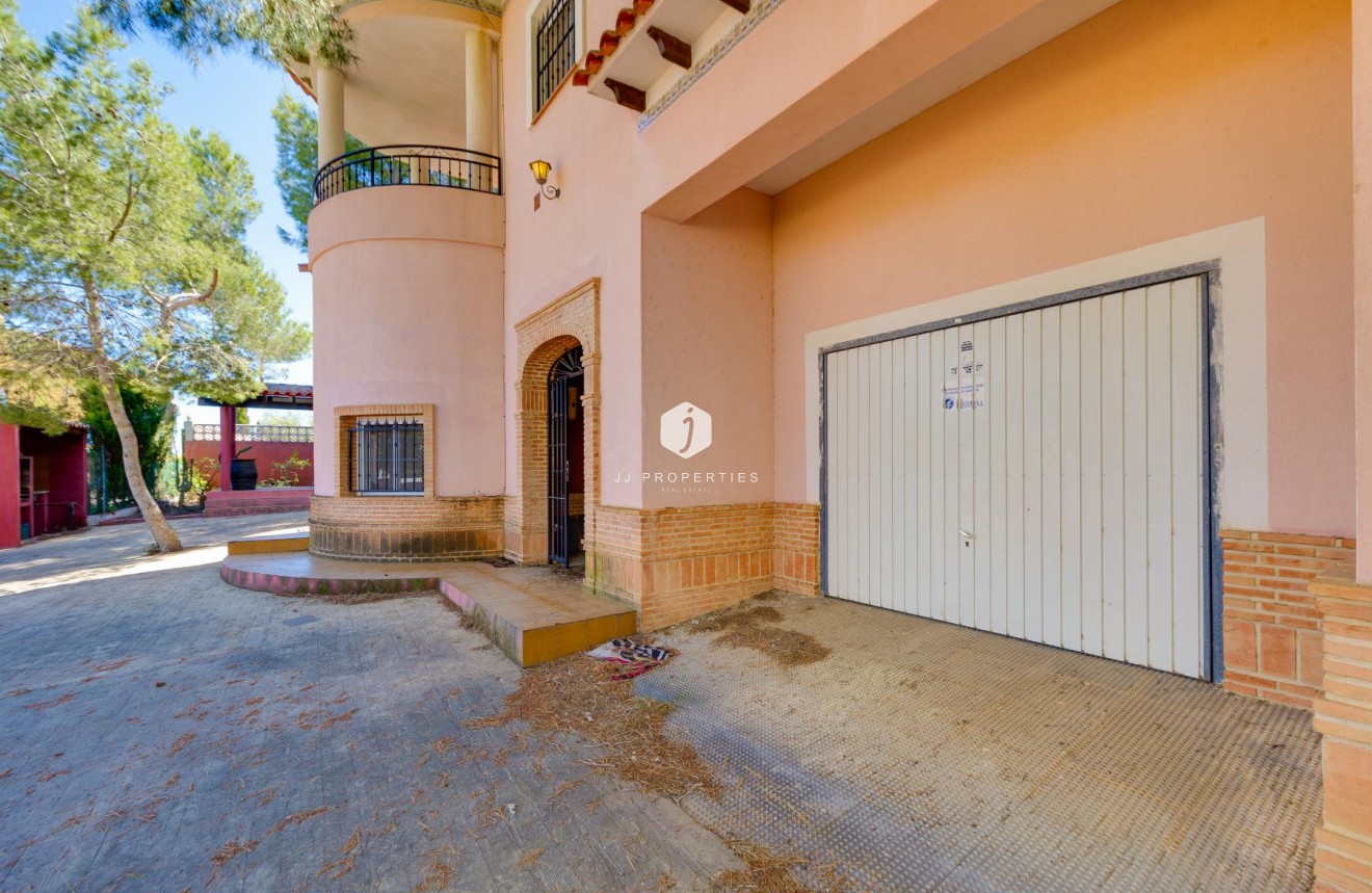 Resale - Villa -
San Miguel de Salinas - Inland
