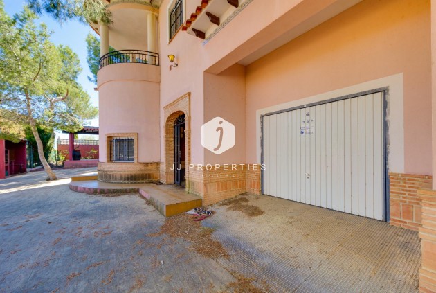 Resale - Villa -
San Miguel de Salinas - Inland