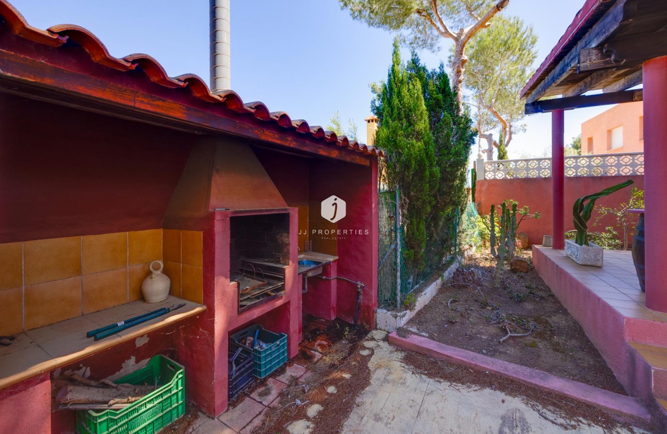 Resale - Villa -
San Miguel de Salinas - Inland