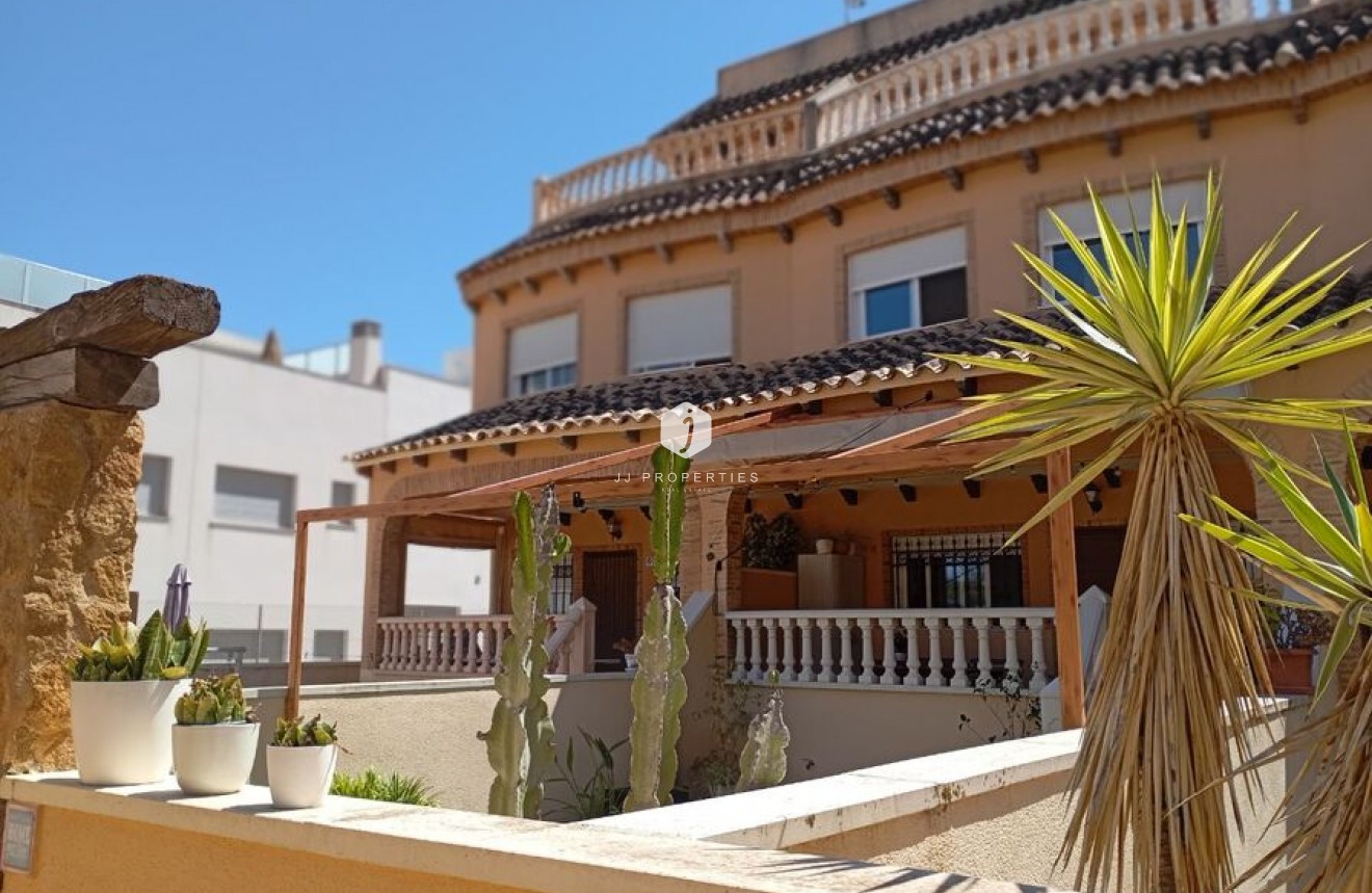 D'occasion - Chalet -
Guardamar del Segura - Costa Blanca
