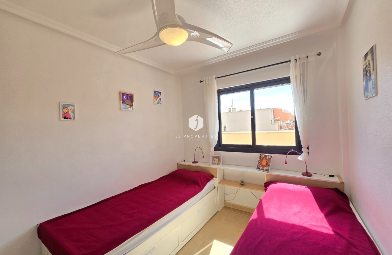 Z drugiej ręki - Mieszkanie w bloku -
Orihuela Costa - Costa Blanca