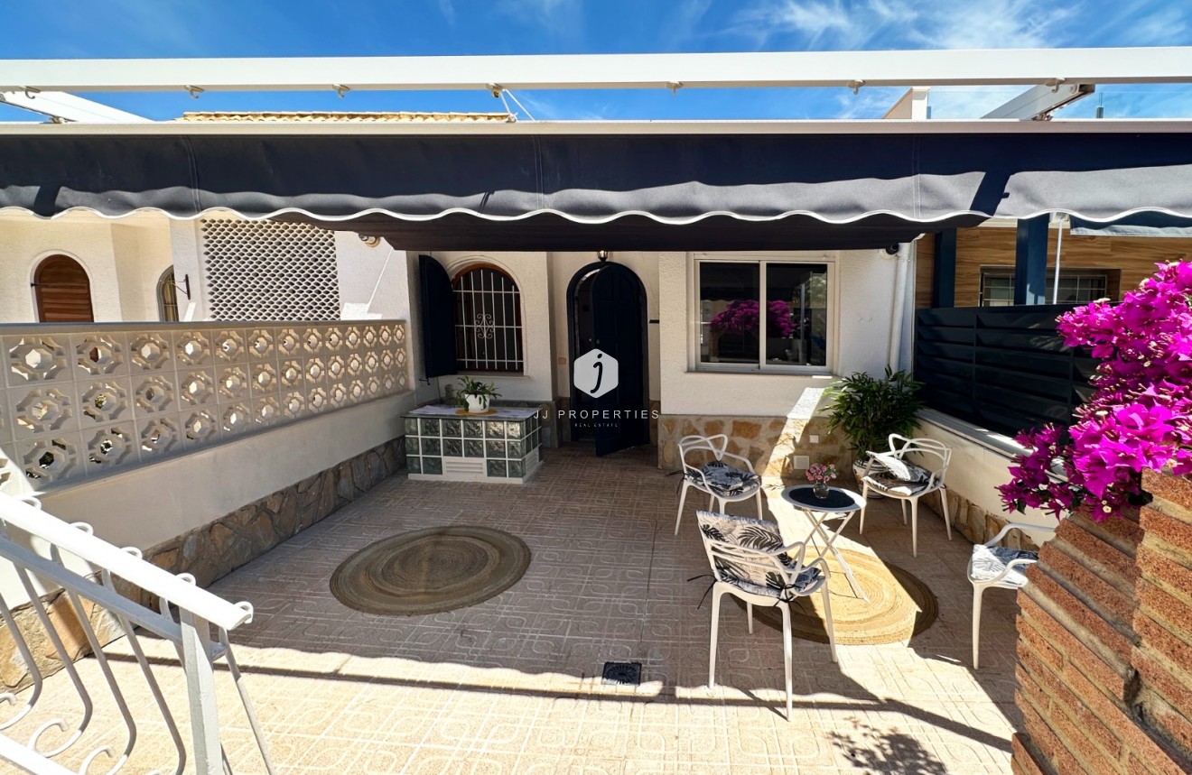 D'occasion - Chalet -
Orihuela Costa - Costa Blanca