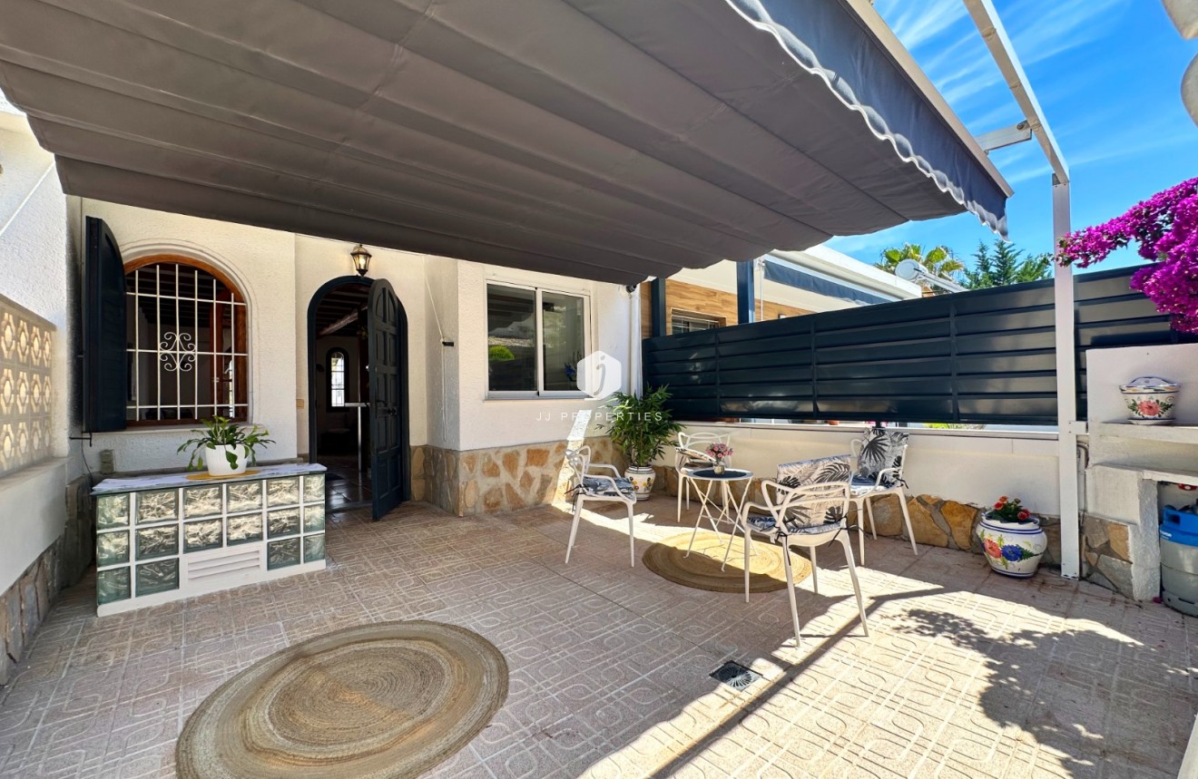 D'occasion - Chalet -
Orihuela Costa - Costa Blanca