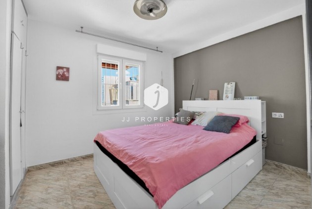 Resale - Penthouse -
Torrevieja - Doña ines