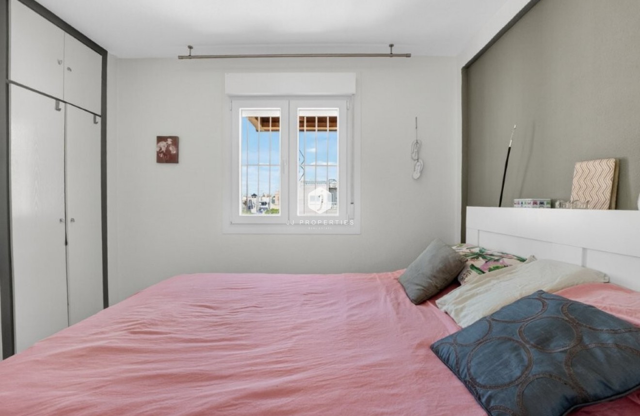 Resale - Penthouse -
Torrevieja - Doña ines