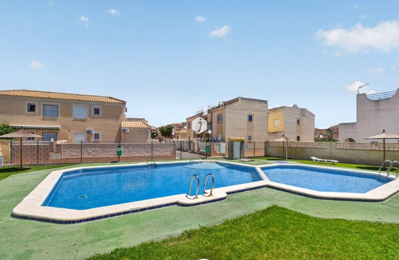 Resale - Penthouse -
Torrevieja - Doña ines