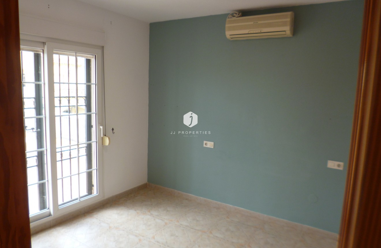 D'occasion - Chalet -
Playa Flamenca - Costa Blanca
