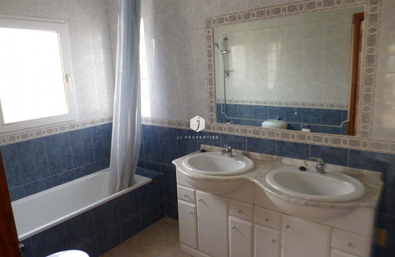 D'occasion - Chalet -
Playa Flamenca - Costa Blanca