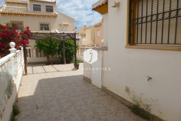 D'occasion - Chalet -
Playa Flamenca - Costa Blanca