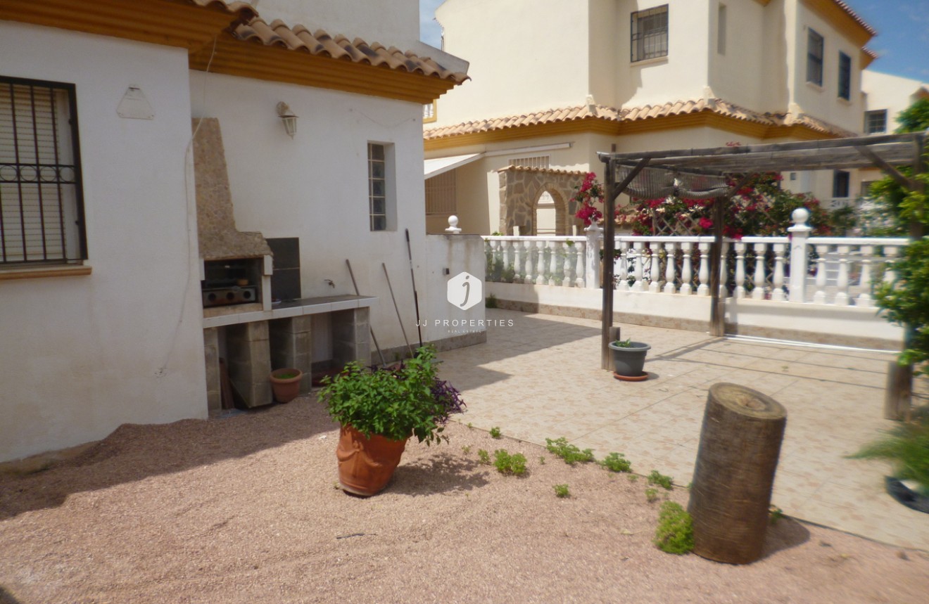 D'occasion - Chalet -
Playa Flamenca - Costa Blanca