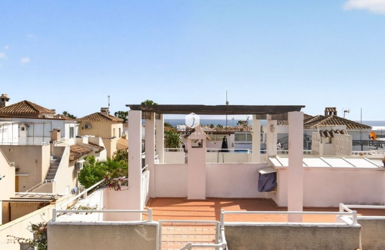 Z drugiej ręki - Szalet -
Torrevieja - Los altos