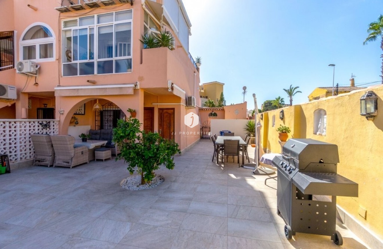D'occasion - Appartement -
Torrevieja - La Rosaleda