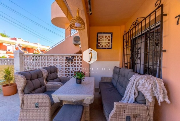 D'occasion - Appartement -
Torrevieja - La Rosaleda