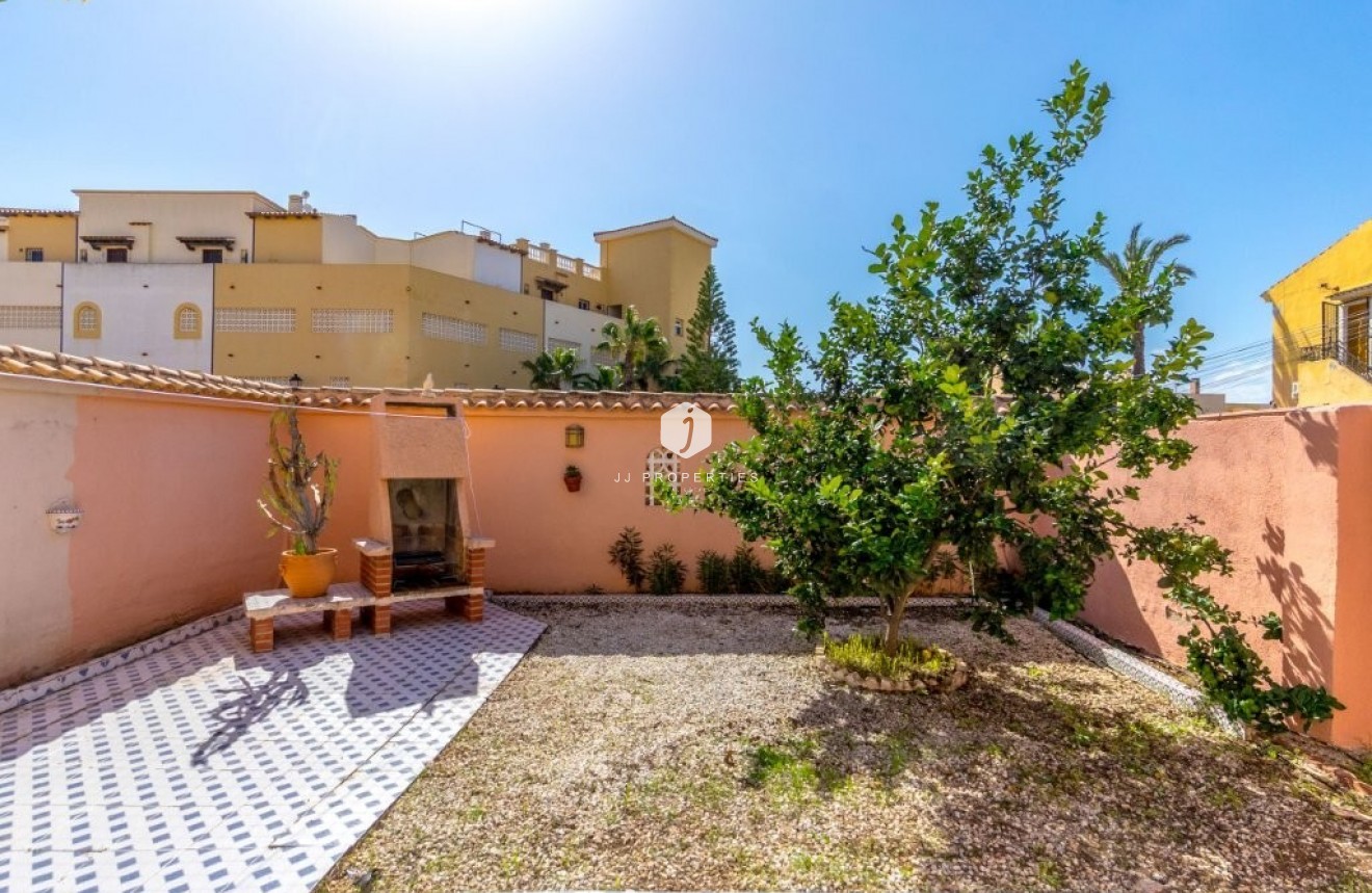 D'occasion - Appartement -
Torrevieja - La Rosaleda