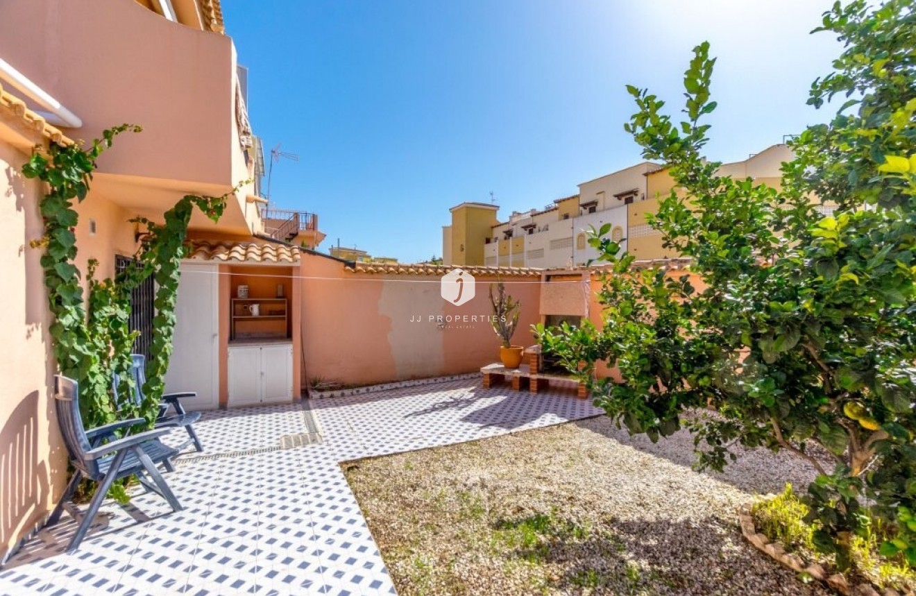 D'occasion - Appartement -
Torrevieja - La Rosaleda