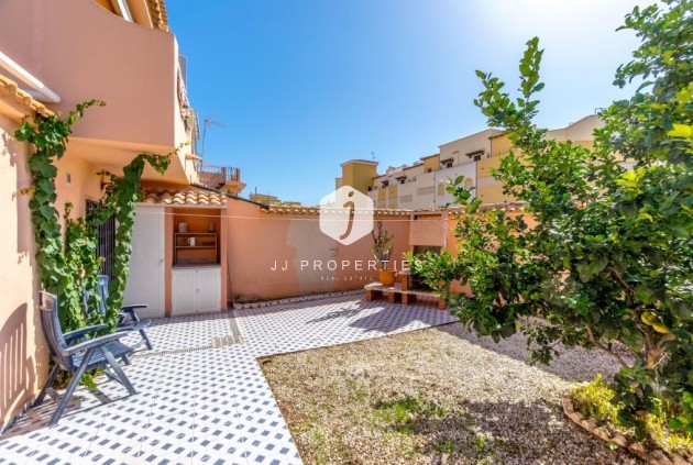 D'occasion - Appartement -
Torrevieja - La Rosaleda
