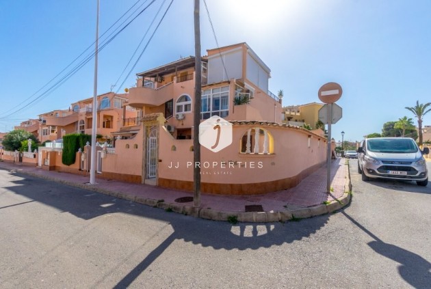 D'occasion - Appartement -
Torrevieja - La Rosaleda
