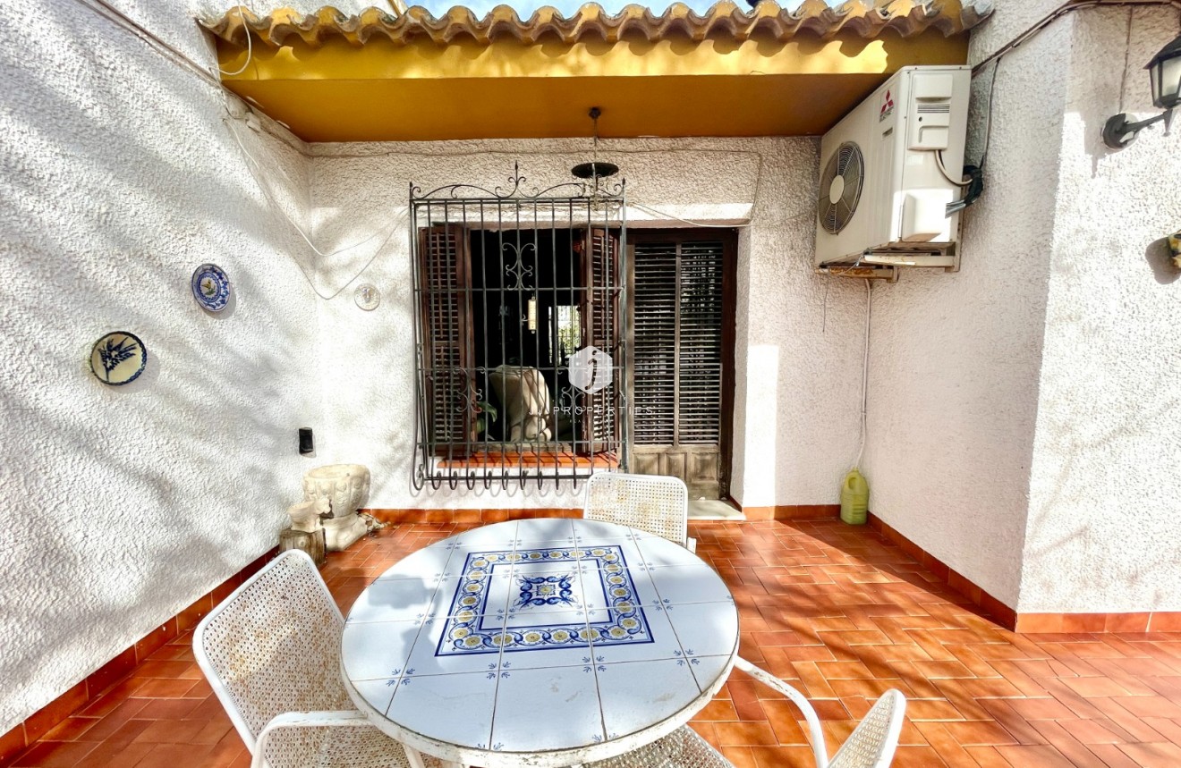 D'occasion - Villa -
Benejúzar - Inland