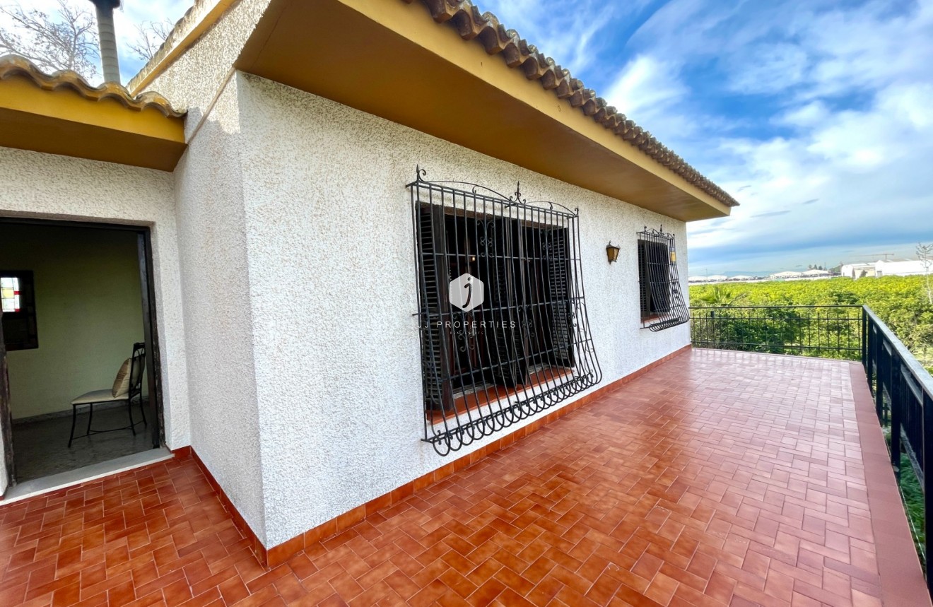 D'occasion - Villa -
Benejúzar - Inland