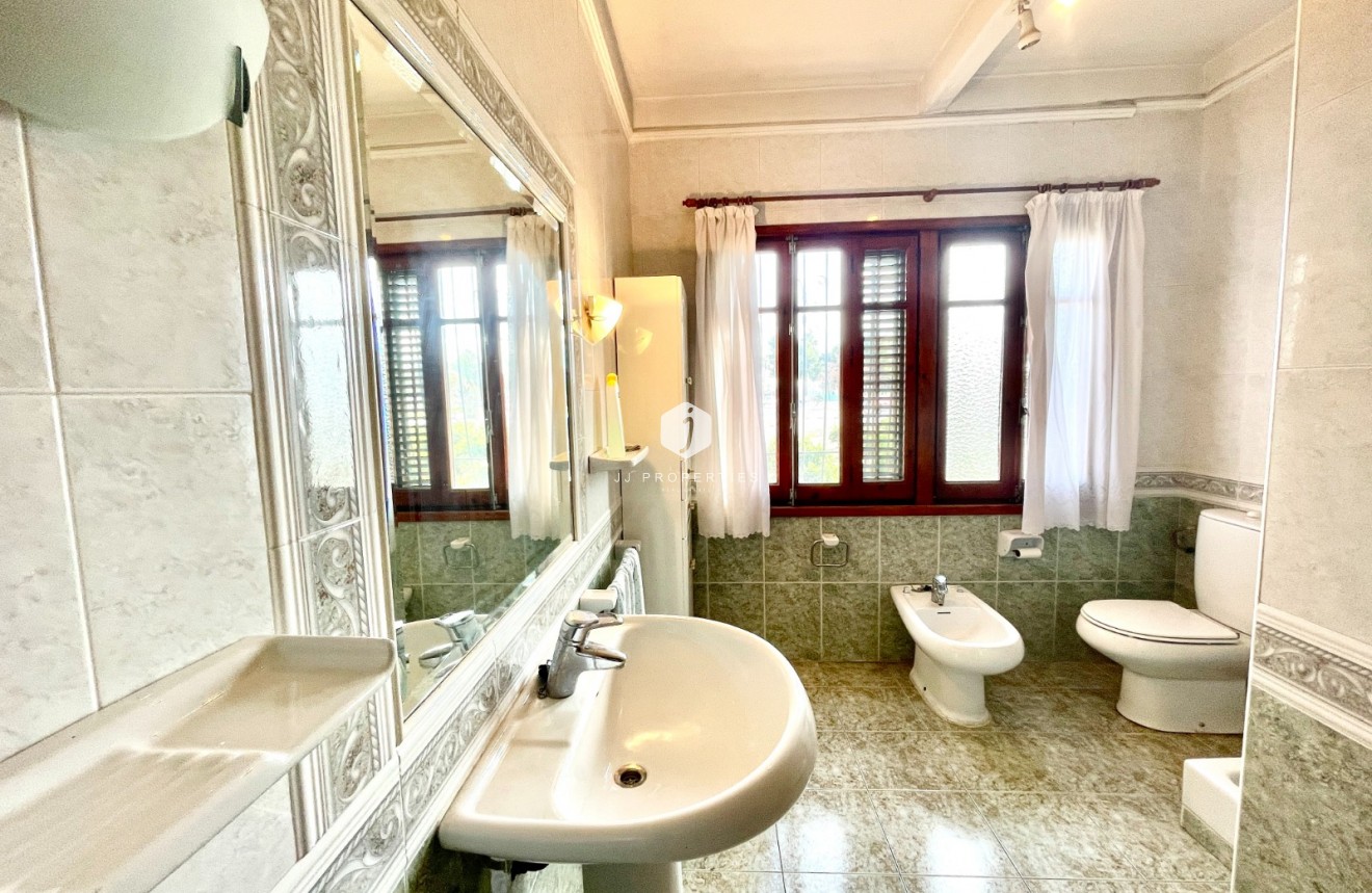 D'occasion - Villa -
Benejúzar - Inland