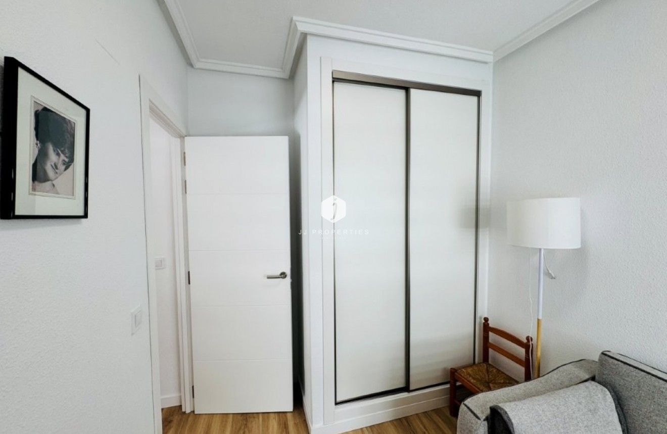 Resale - Apartment / flat -
Guardamar del Segura - Costa Blanca