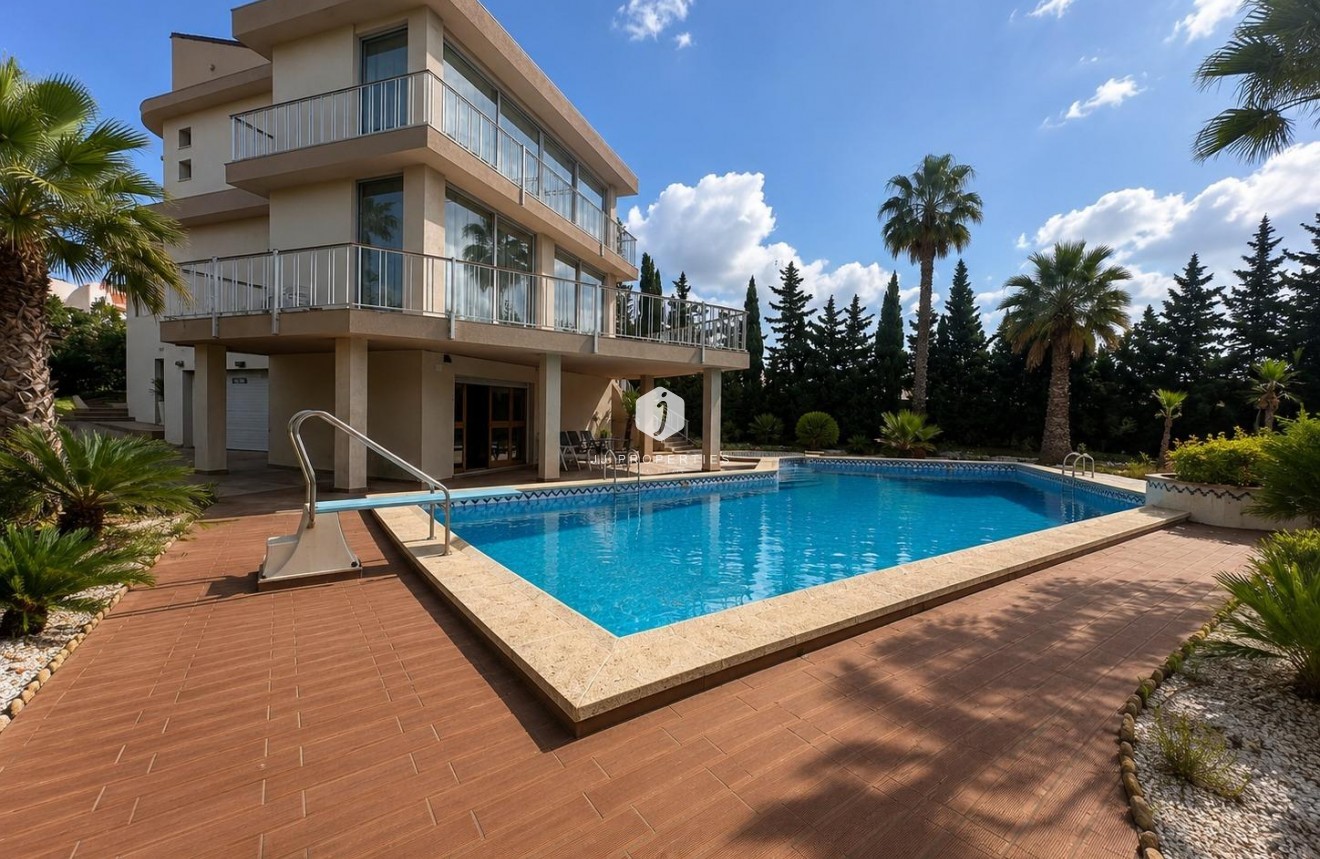 Z drugiej ręki - Villa -
Ciudad Quesada - Costa Blanca Sur