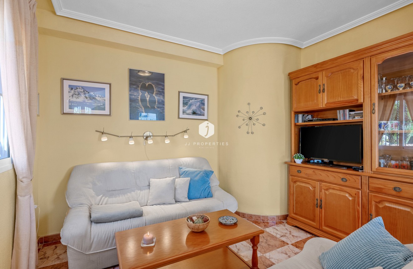 Resale - Chalet -
Cabo Roig - Costa Blanca