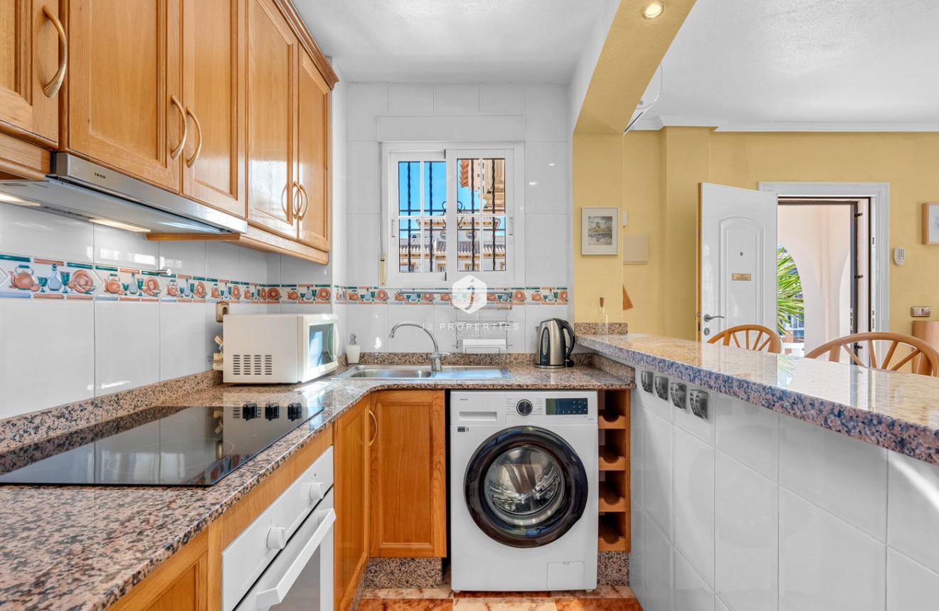 Resale - Chalet -
Cabo Roig - Costa Blanca