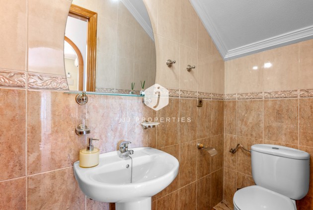 Resale - Chalet -
Cabo Roig - Costa Blanca