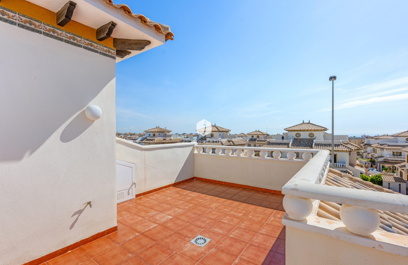 Resale - Chalet -
Cabo Roig - Costa Blanca