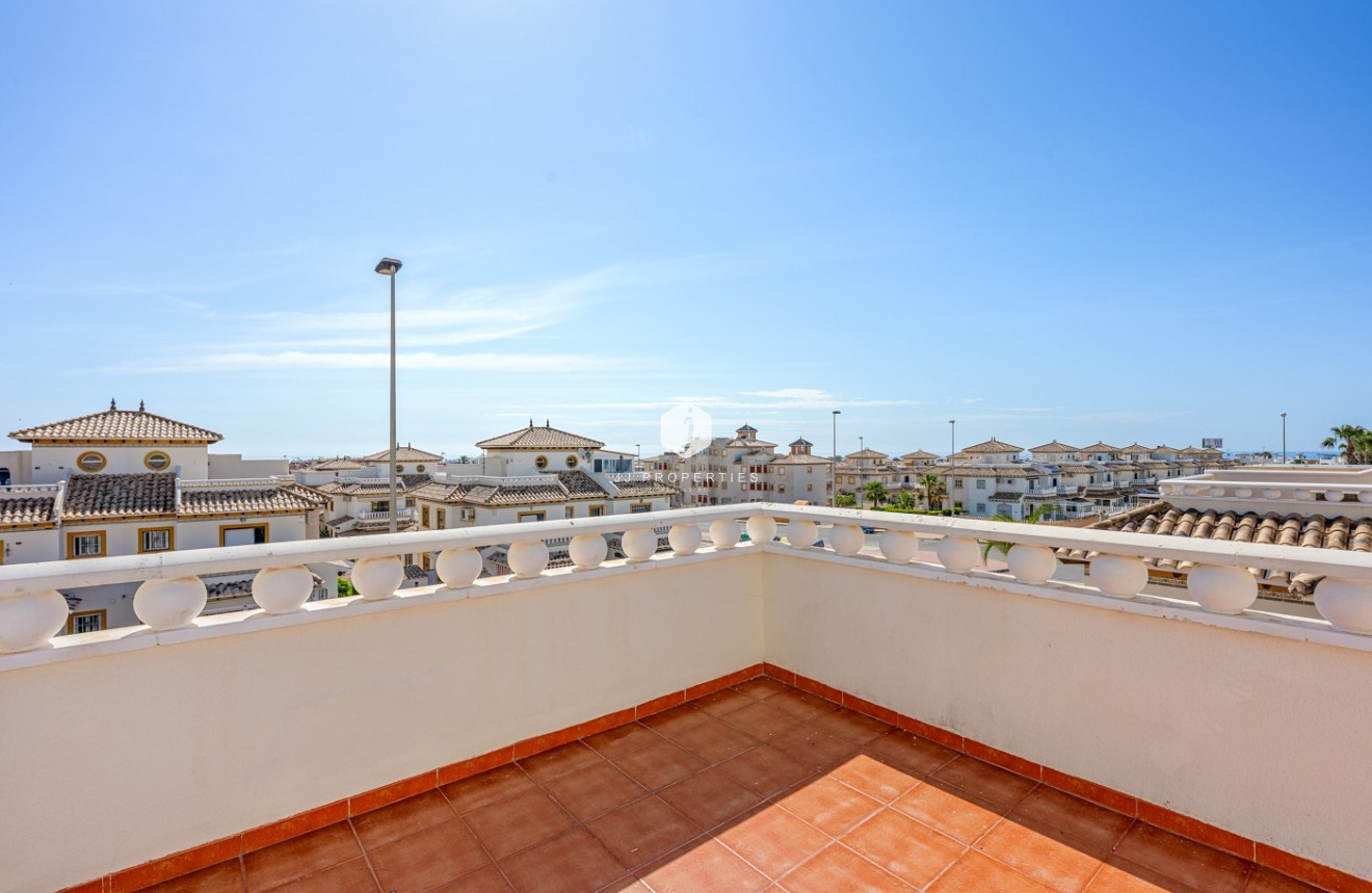 Resale - Chalet -
Cabo Roig - Costa Blanca