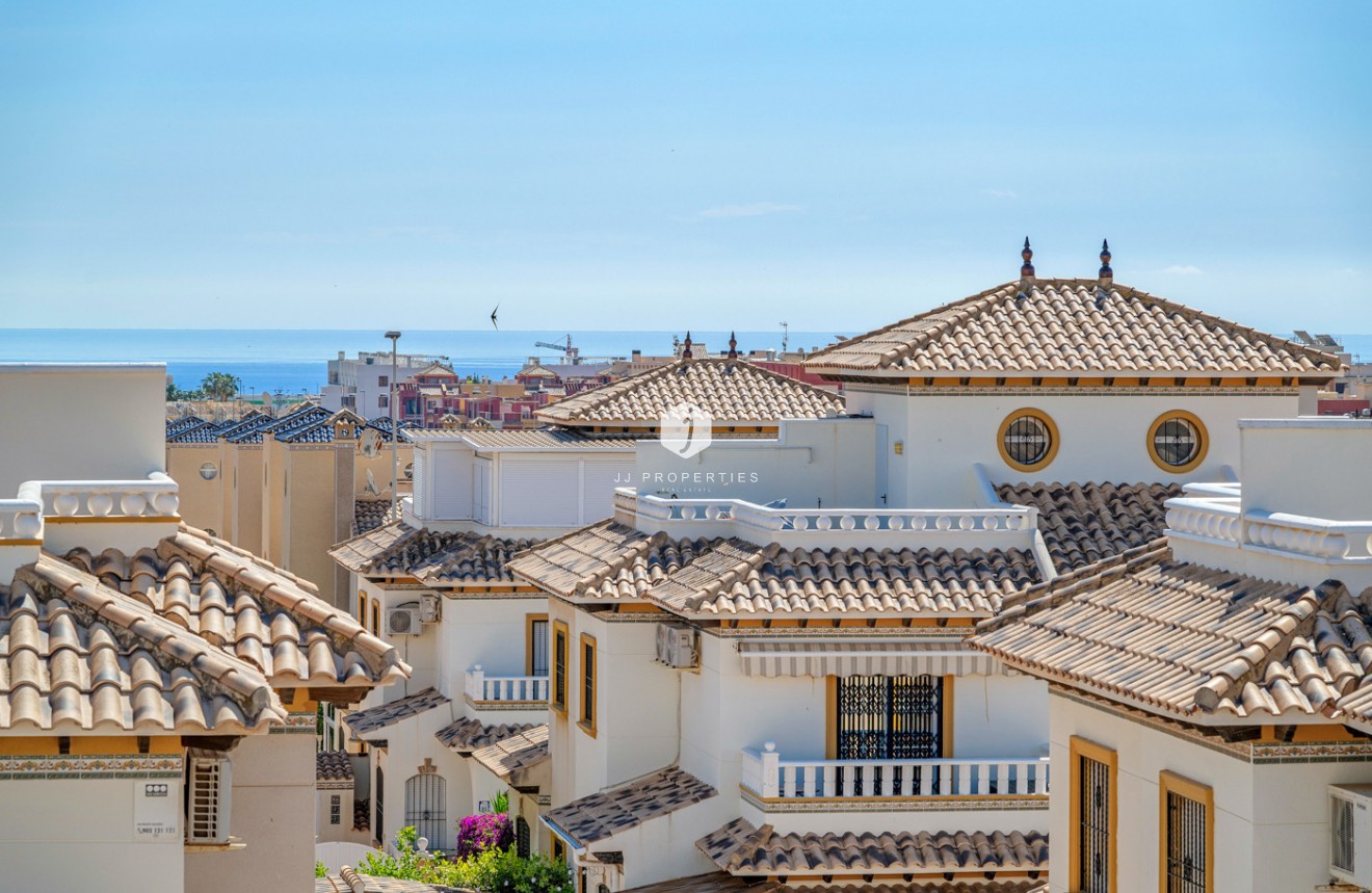 Resale - Chalet -
Cabo Roig - Costa Blanca