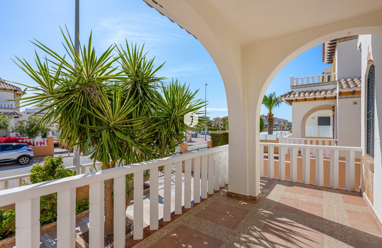 Resale - Chalet -
Cabo Roig - Costa Blanca