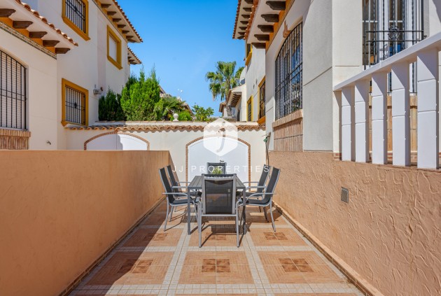 Resale - Chalet -
Cabo Roig - Costa Blanca