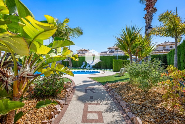 Resale - Chalet -
Cabo Roig - Costa Blanca