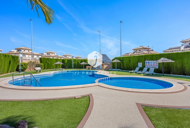 Resale - Chalet -
Cabo Roig - Costa Blanca