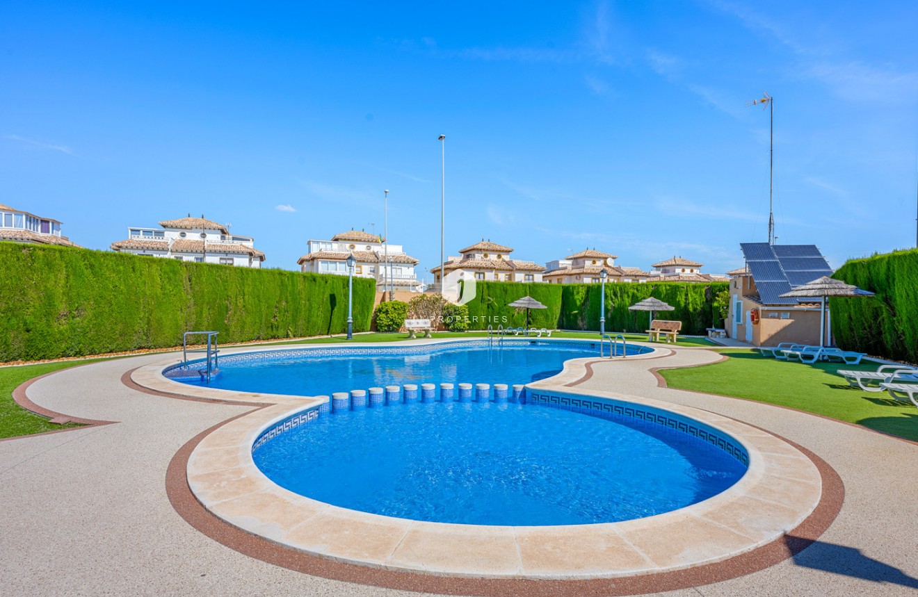 Resale - Chalet -
Cabo Roig - Costa Blanca