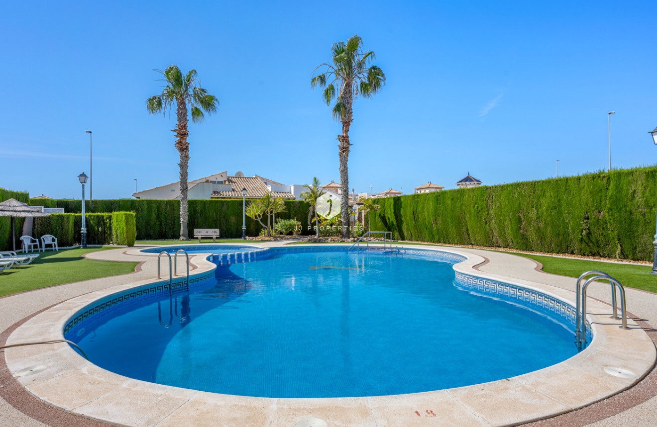 Resale - Chalet -
Cabo Roig - Costa Blanca