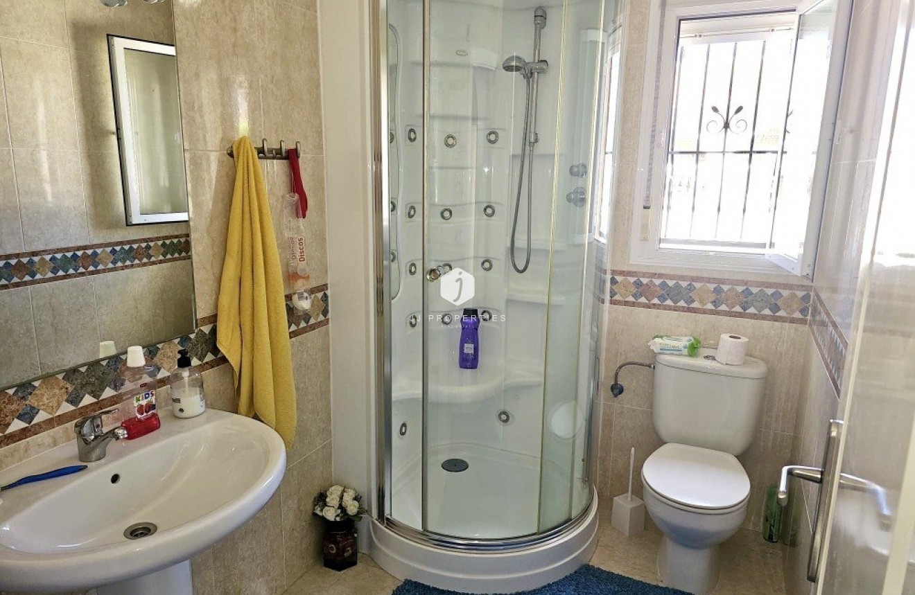 D'occasion - Villa -
Benijofar - Costa Blanca