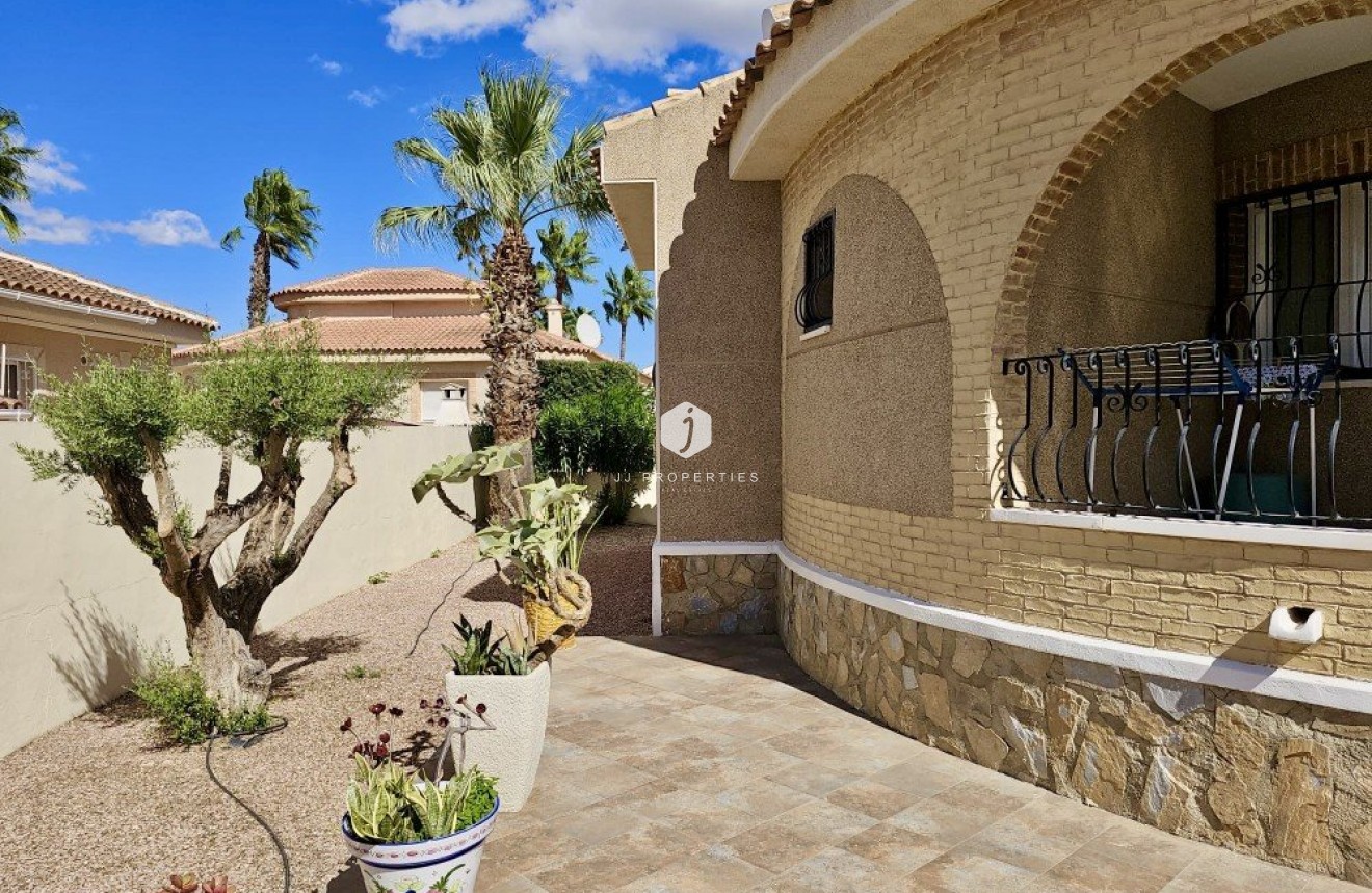 D'occasion - Villa -
Benijofar - Costa Blanca