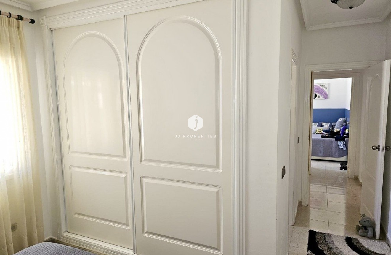 D'occasion - Villa -
Benijofar - Costa Blanca