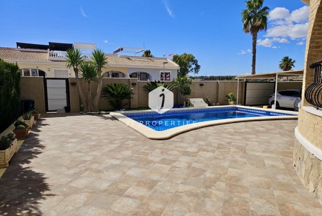 D'occasion - Villa -
Benijofar - Costa Blanca
