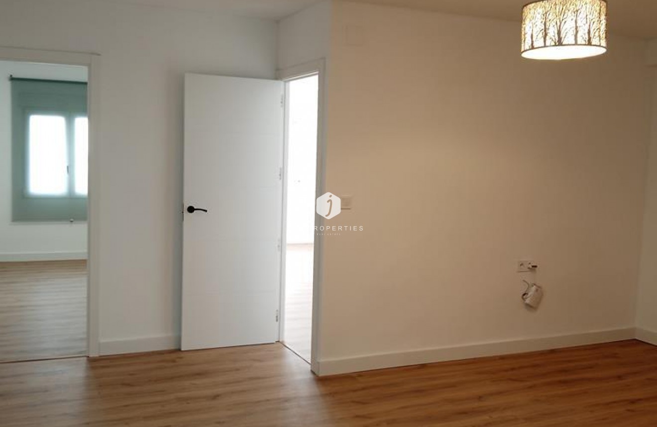 Resale - Apartment / flat -
Torrevieja - El molino