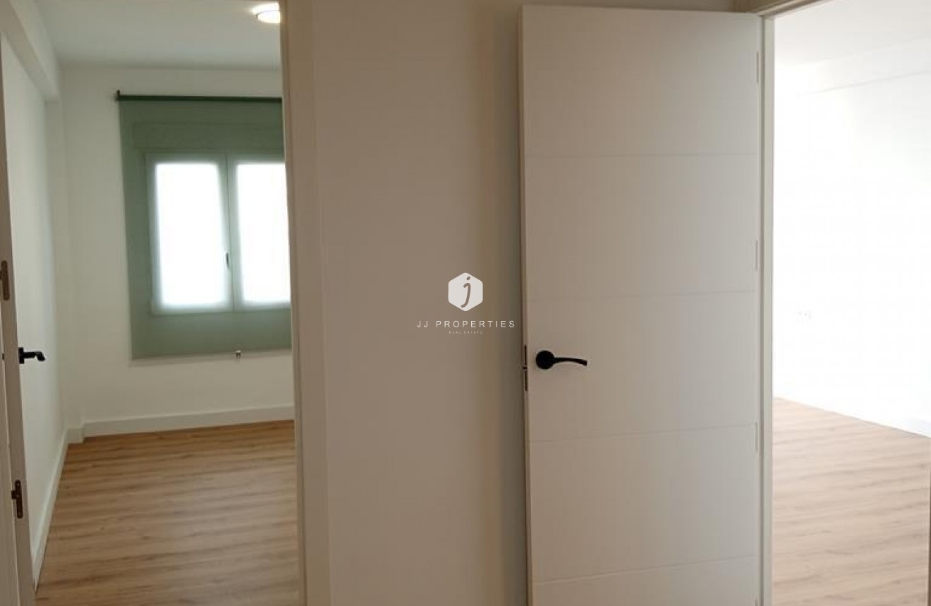 Resale - Apartment / flat -
Torrevieja - El molino