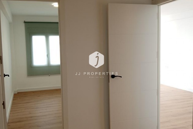 Resale - Apartment / flat -
Torrevieja - El molino